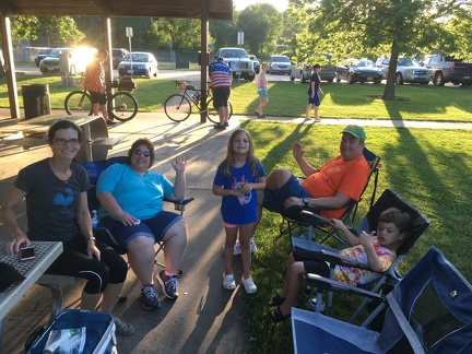 Fireworks at Bettendorf Veterans Memorial Park3